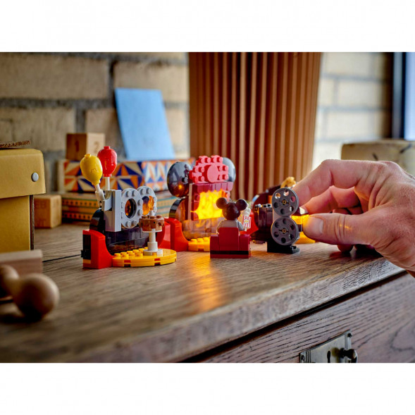 Конструктор LEGO Disney 40600 Празднование 100-летия Дисней в Мурманске