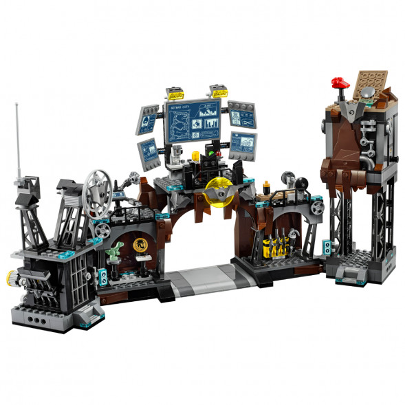 Конструктор LEGO Super Heroes 76122 Вторжение Глиноликого в бэт-пещеру в Мурманске