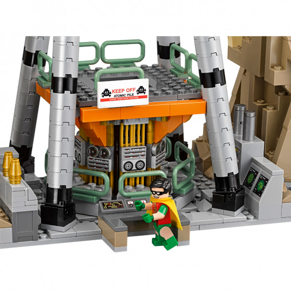 Конструктор LEGO Коллекционные наборы 76052 Логово Бэтмена в Мурманске