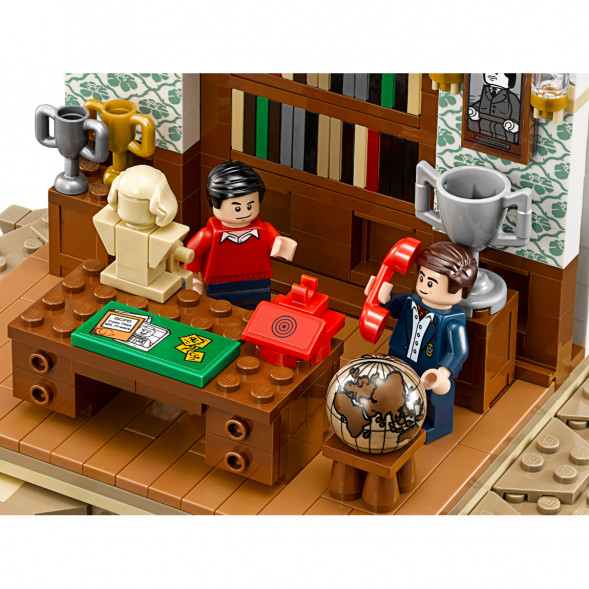 Конструктор LEGO Коллекционные наборы 76052 Логово Бэтмена в Мурманске