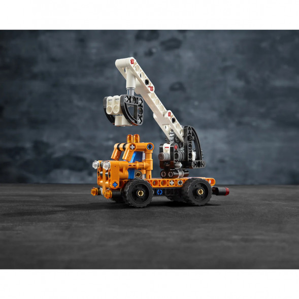 Конструктор LEGO Technic 42088 Ремонтный автокран в Мурманске