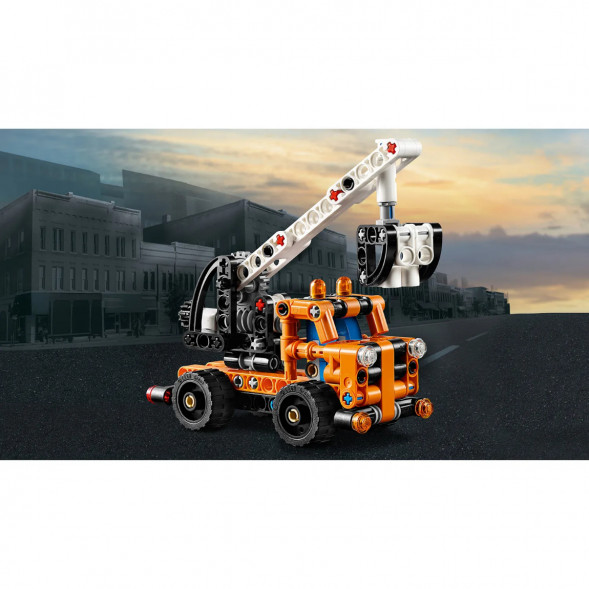 Конструктор LEGO Technic 42088 Ремонтный автокран в Мурманске