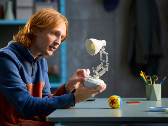 Конструктор LEGO Ideas 21357 Disney Pixar: Люксо-младший в Мурманске