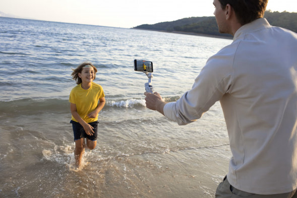 Электрический стабилизатор для смартфона DJI Osmo Mobile 7 в Мурманске