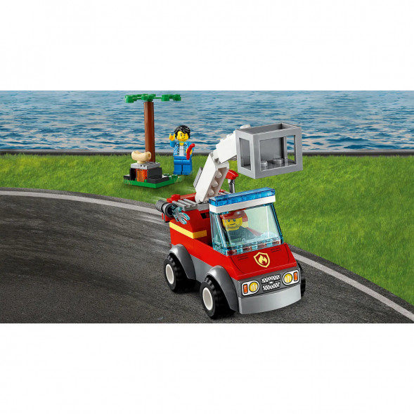 Конструктор LEGO City Fire 60212 Пожар на пикнике в Мурманске